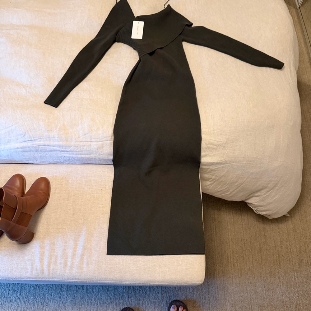 Off the Shoulder Forest Green Dress